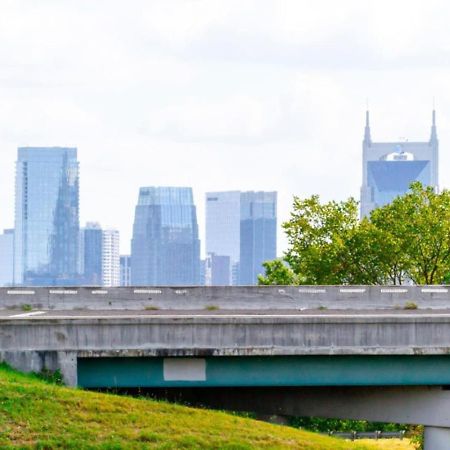 Skyline Serenity Rooftop Patio With Ping Pong Villa Nashville Exterior foto