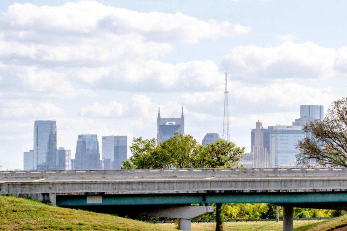 Skyline Serenity Rooftop Patio With Ping Pong Villa Nashville Exterior foto